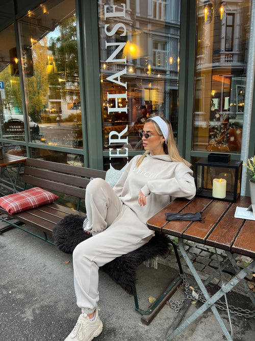 LUXE TRACKSUIT PANTS OVERSIZED MOCHA - VITCHI VILANI